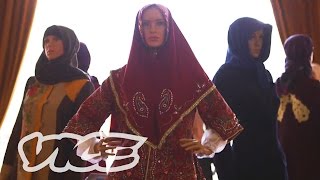 Irans Fashion Renaissance VICE Reports [upl. by Keg40]